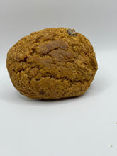 Load image into Gallery viewer, Pumpkin Chocolate Chip Cookies - Vegan Friendly
